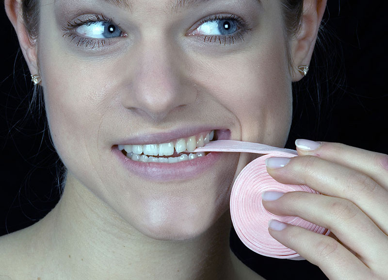 Zahnpflege mit zuckerlosen Kaugummi